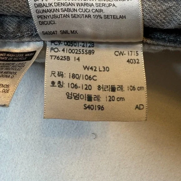 Levis 501 Jeans Mens‎ 42x30 Gray Button Fly Straight White Oak Cone Denim - Picture 4 of 7